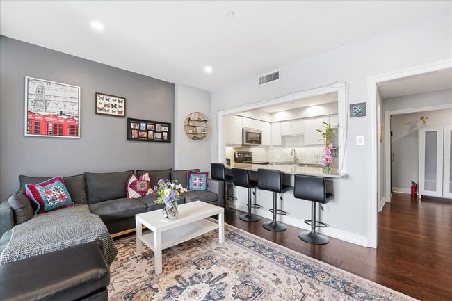 property at 100 Shearwater Ct E