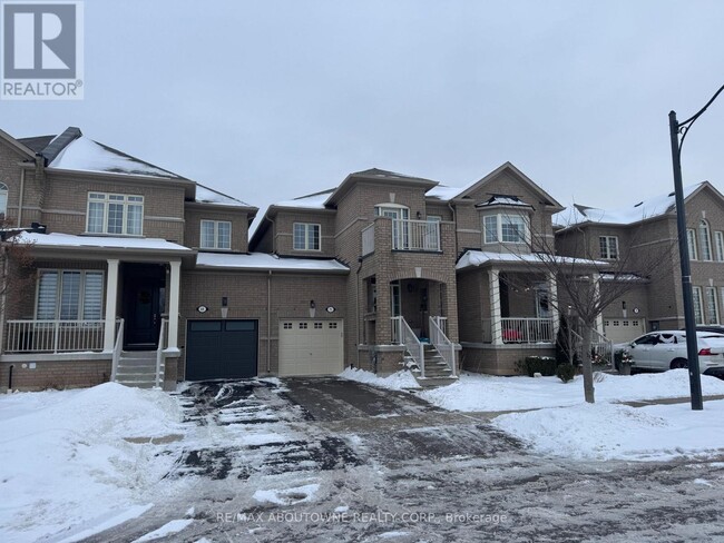 property at 71 Fingland Cres