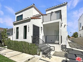 1522 Burnside Ave in Los Angeles, CA - Building Photo
