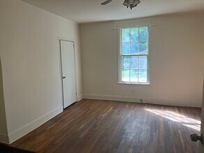 295 Sycamore Dr, Unit 1 in Athens, GA - Building Photo - Building Photo