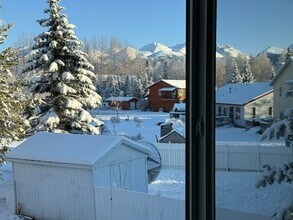 2527 Wesleyan Dr in Anchorage, AK - Building Photo - Building Photo