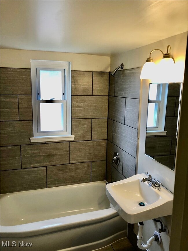 property at 2789 Noble Rd