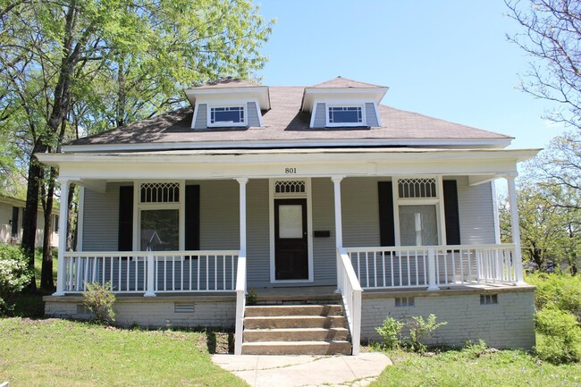 property at 801 N Van Buren St