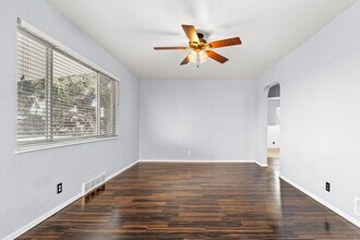 701 S Navajo St in Denver, CO - Building Photo - Building Photo