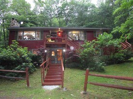 4591 VT-30 in Jamaica, VT - Building Photo