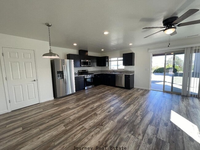 3241 N Constance Dr in Prescott Valley, AZ - Building Photo - Building Photo