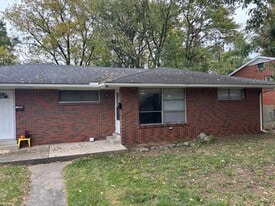 1646 Maywick View Ln in Lexington, KY - Building Photo