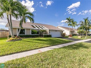 9420 NW 31st Pl in Sunrise, FL - Building Photo - Building Photo