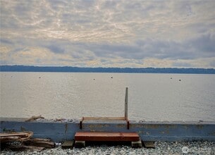 14300 Frans Dr in Stanwood, WA - Foto de edificio - Building Photo