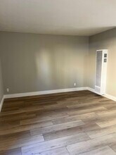 2125 92nd Ave in Oakland, CA - Building Photo - Building Photo