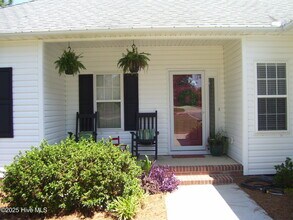 183 Bellhaven Dr in Whispering Pines, NC - Building Photo - Building Photo