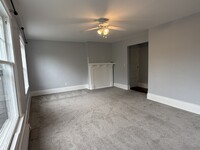 38 Glenwood Blvd, Unit 38 Glenwood Blvd. Apt. #2 in Mansfield, OH - Building Photo - Building Photo