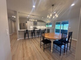 16-392-392 Melekule St in Keaau, HI - Building Photo