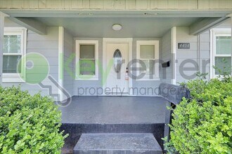 4404 Lantana Ave in Sacramento, CA - Building Photo - Building Photo