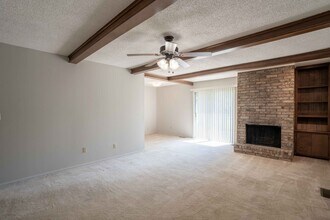 6135 S Troost Ave-Unit -6135 in Tulsa, OK - Foto de edificio - Building Photo