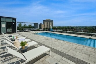 The Charlotte in Ottawa, ON - Foto de edificio - Building Photo