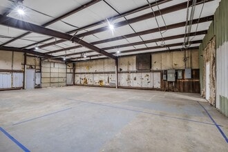 1411 Buffalo Rd in Lawrenceburg, TN - Building Photo - Building Photo