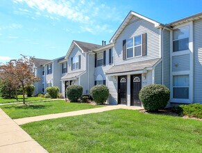 Green Meadows in Belleville, MI - Building Photo - Building Photo