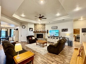 3313 Northglen Dr in Clovis, NM - Building Photo - Building Photo