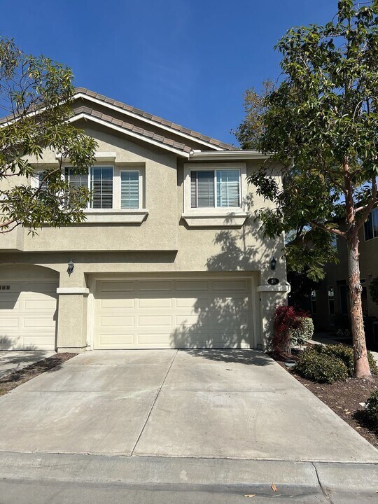 1248 Stagecoach Trail Loop in Chula Vista, CA - Building Photo