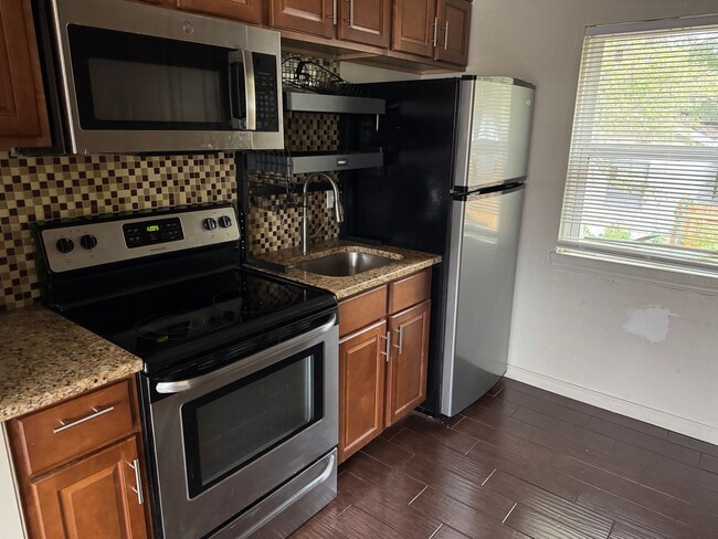 2315 1/2 N Gatewood Ave in Oklahoma City, OK - Building Photo - Building Photo