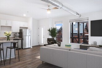 The Alexandrine in Detroit, MI - Foto de edificio - Building Photo