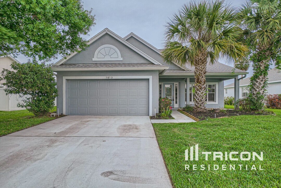 1013 Bj Brandy Cove in Winter Garden, FL - Building Photo