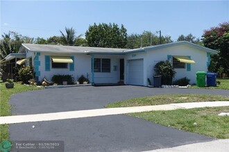 2291 NW 77th Ave in Plantation, FL - Building Photo - Building Photo