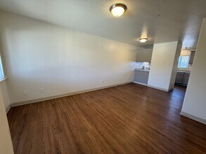 502 S Oakley Ave in Santa Maria, CA - Building Photo - Building Photo