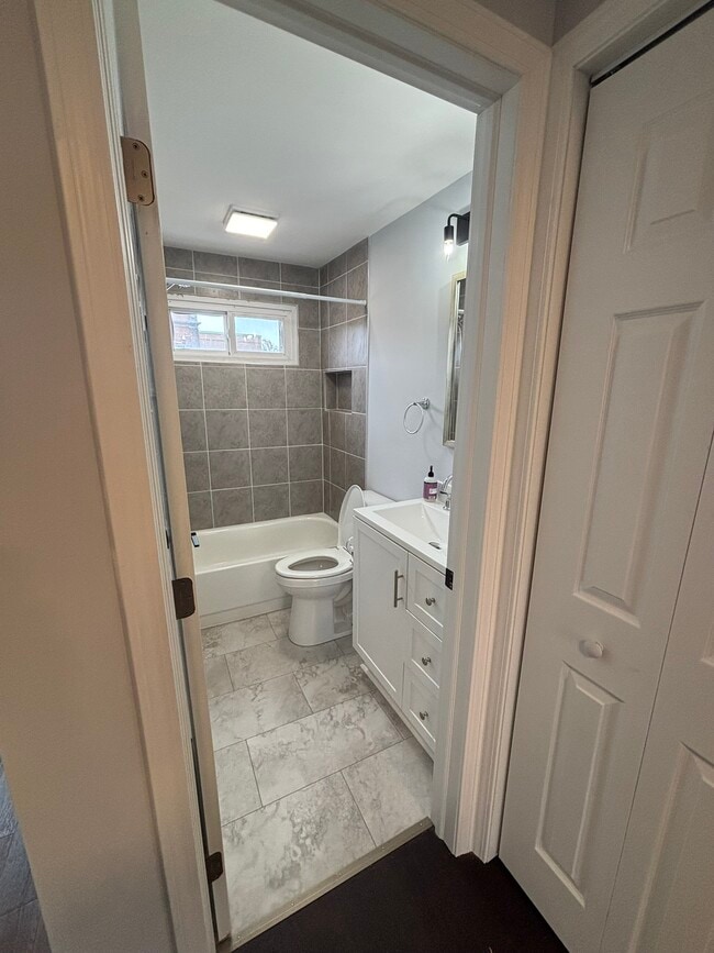 77 Highland Ave, Unit 2 in Tonawanda, NY - Building Photo - Building Photo