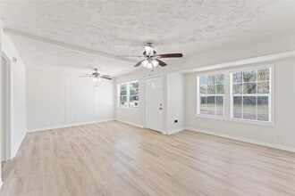 7725 St Lo Rd in Houston, TX - Building Photo - Building Photo