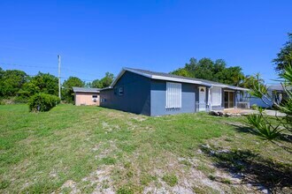 280 NW Airoso Blvd in Port St. Lucie, FL - Building Photo - Building Photo
