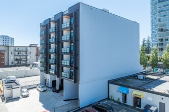 Verve in White Rock, BC - Building Photo - Building Photo