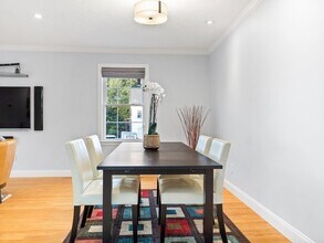 162 Massasoit St in Waltham, MA - Building Photo - Building Photo