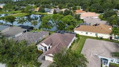 6610 Cheswick St in Sarasota, FL - Building Photo - Building Photo