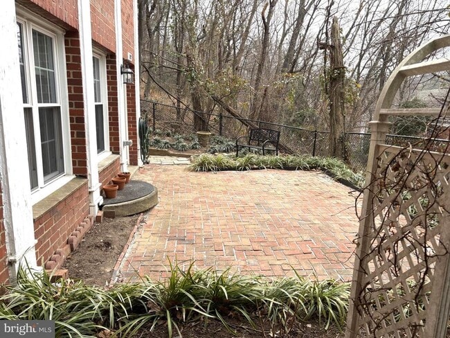 3512 Gunston Rd in Alexandria, VA - Building Photo - Building Photo