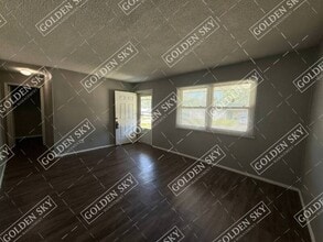 6407 E Piccadilly Rd in Muncie, IN - Building Photo - Building Photo