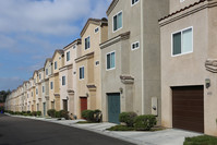 Chollas Creek in San Diego, CA - Foto de edificio - Building Photo