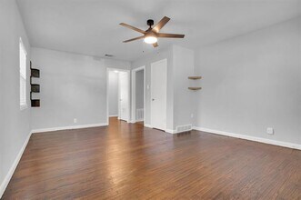 4929 Locke Ave in Fort Worth, TX - Building Photo - Building Photo