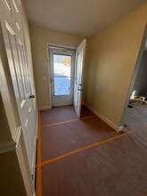 11 Chipmunk Terrace in Bethel, CT - Foto de edificio - Building Photo