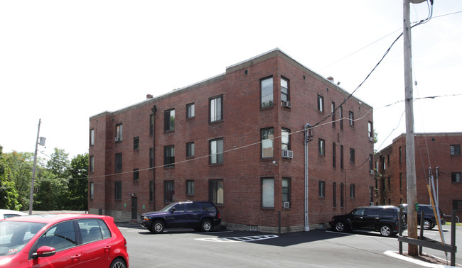 Palm Garden Apartments in Pittsburgh, PA - Foto de edificio - Building Photo