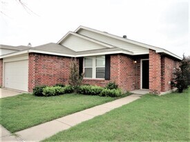 1416 Anna Lea Ln in Burleson, TX - Building Photo