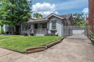 2027 Huldy St in Houston, TX - Building Photo