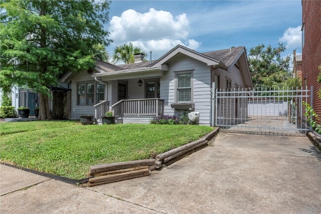 property at 2027 Huldy St