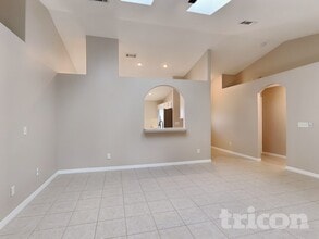 95 Putter Dr in Palm Coast, FL - Foto de edificio - Building Photo