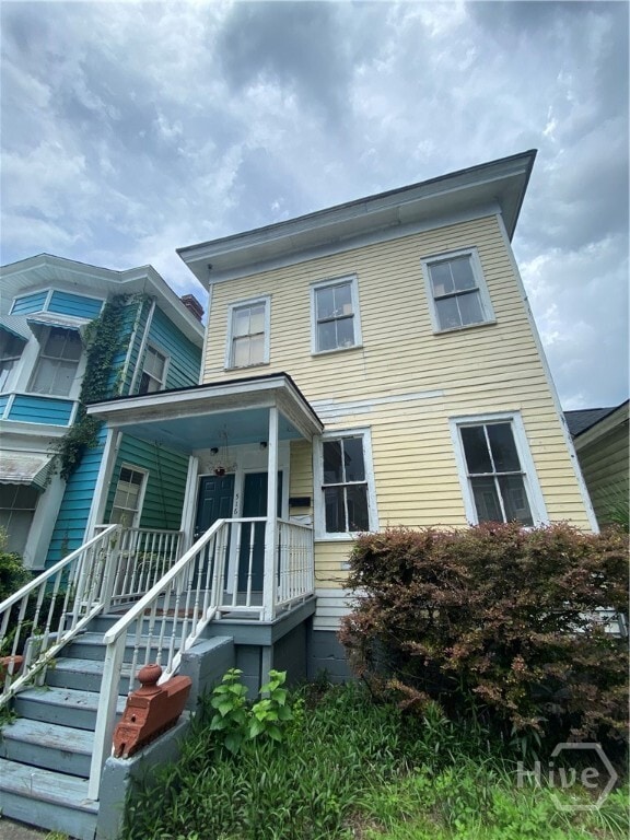 property at 516 W 38th St