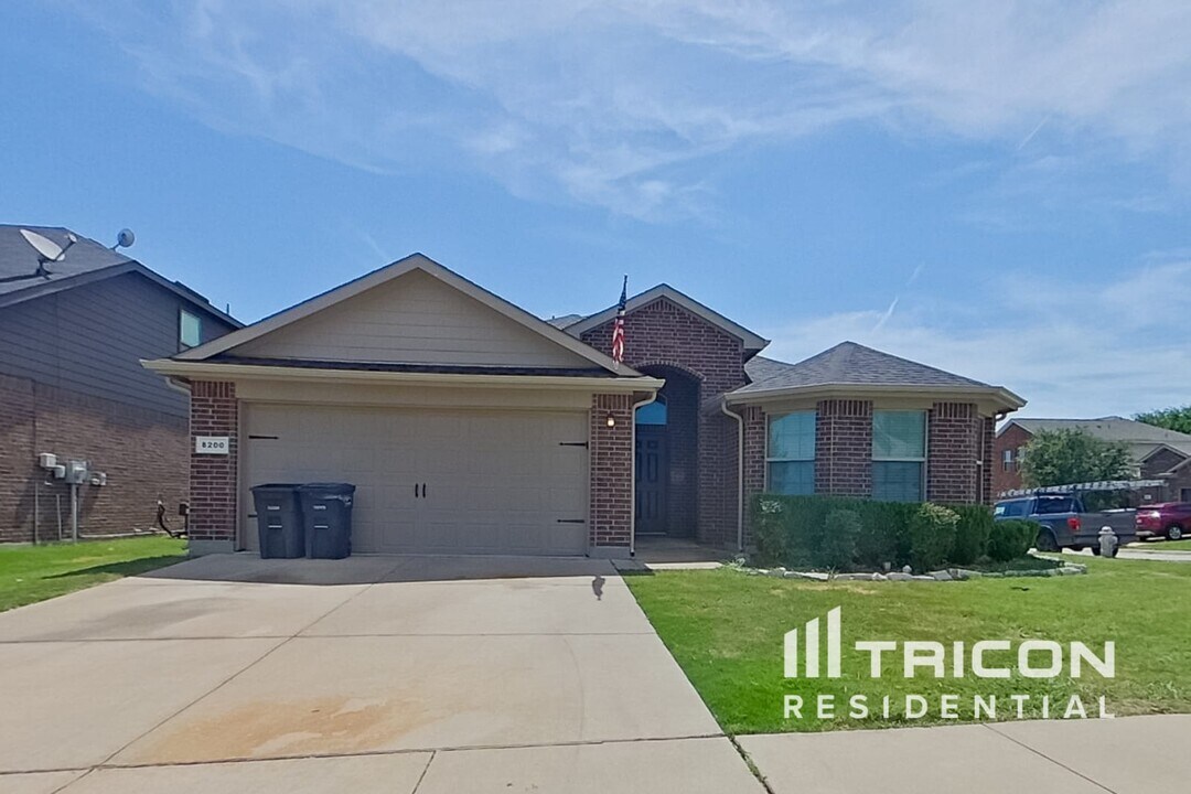 6800 Turtle Stream Dr in Fort Worth, TX - Building Photo