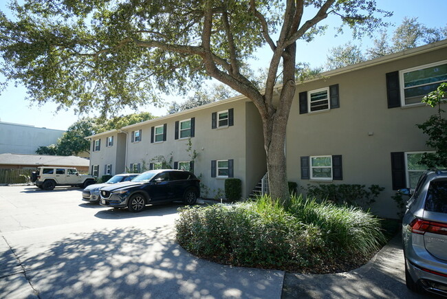 2410 W Texas Ave in Tampa, FL - Building Photo - Building Photo