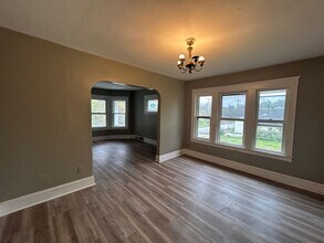 3720 E 61st St in Cleveland, OH - Building Photo - Building Photo