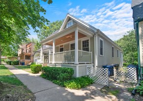 823 Hamlin St in Evanston, IL - Building Photo